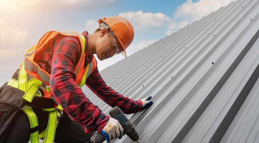 Professional Emergency Roof Repairs services in Gilbert, WV